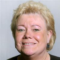 Profile image for Councillor Linda Lewis
